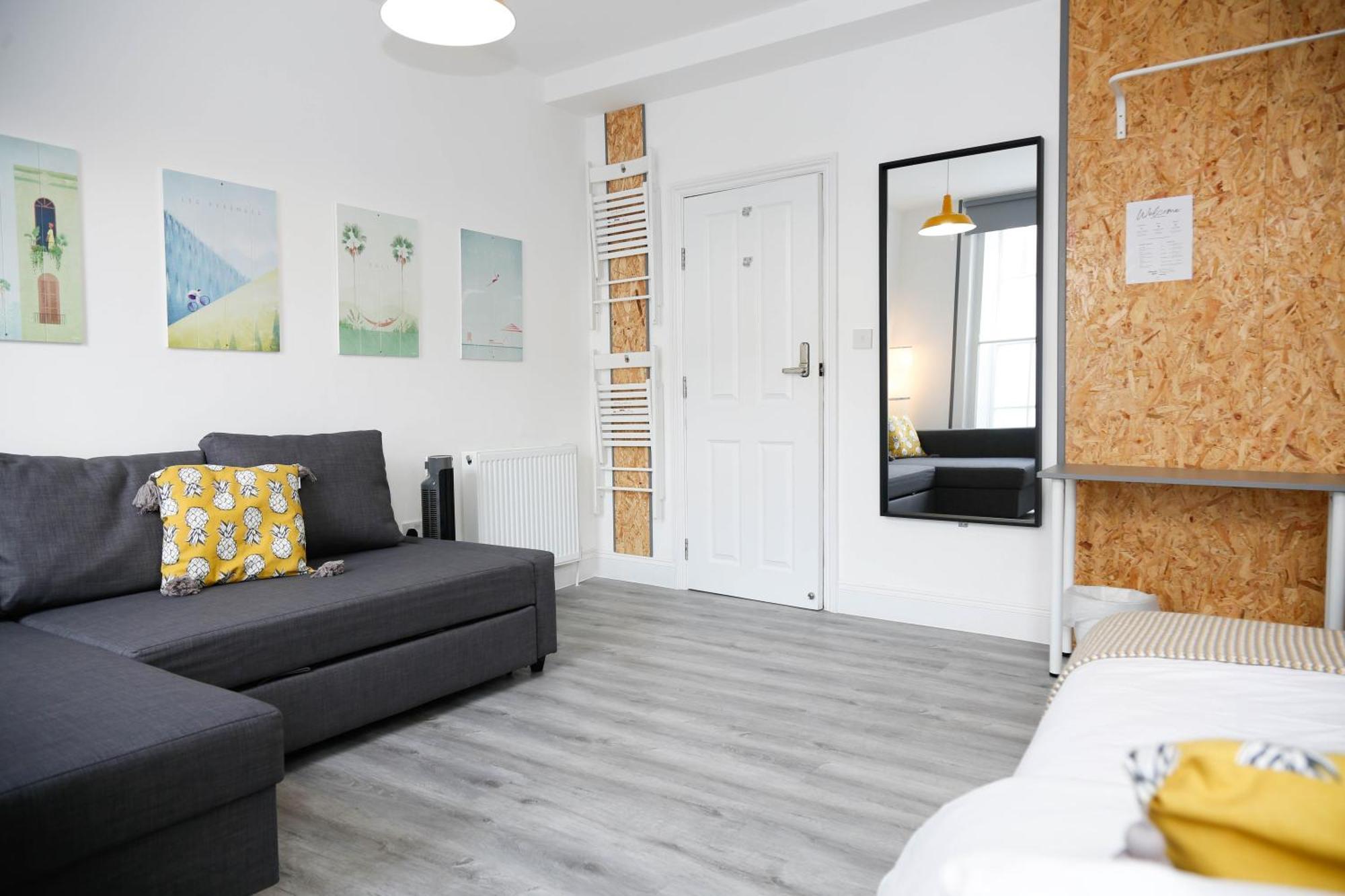 Luxury Rooms In Camden Town Near Shops, Cafes, Bars & Metro With Shared Bathrooms Londra Exterior foto