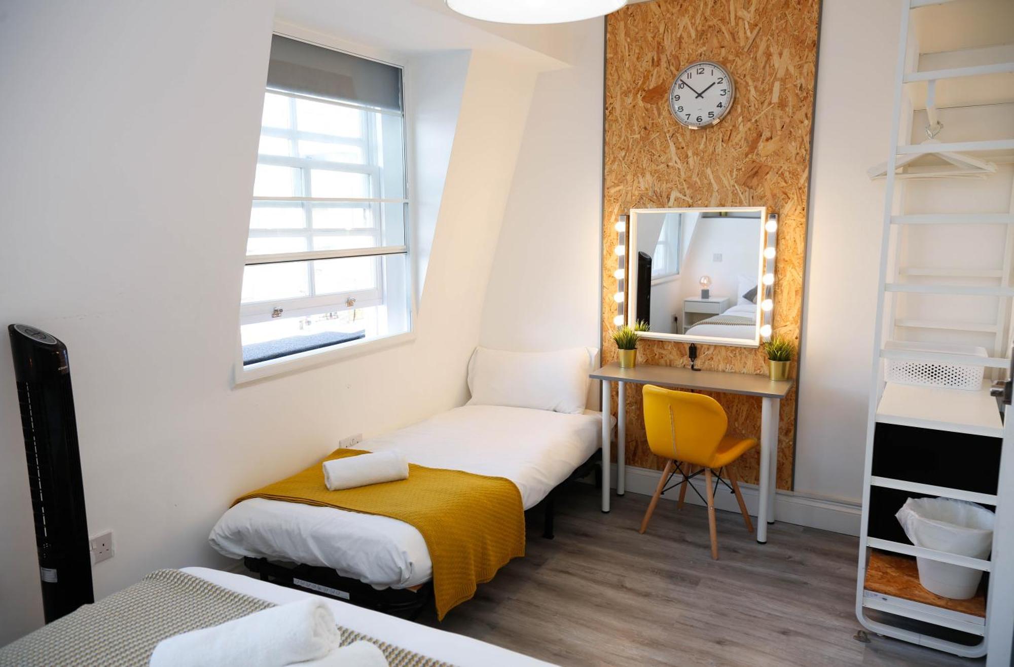 Luxury Rooms In Camden Town Near Shops, Cafes, Bars & Metro With Shared Bathrooms Londra Exterior foto